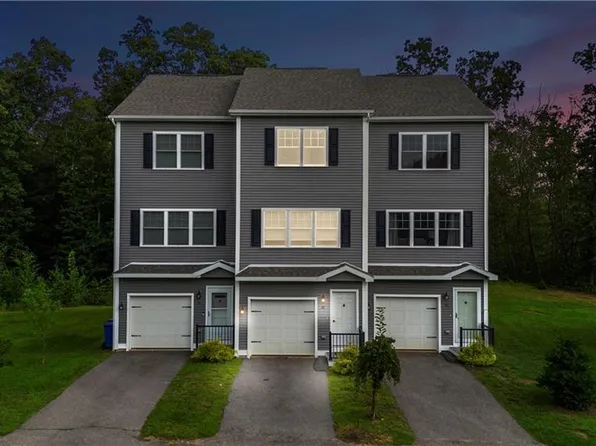 28 Hampton Court, East Hampton, CT 06424