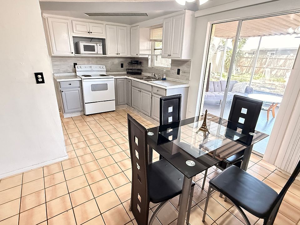 1st image of 1828 Dartmouth Dr