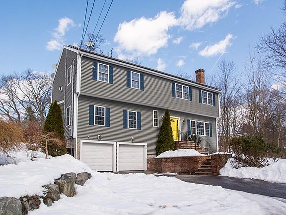 2nd image of 20 Hyde Park St