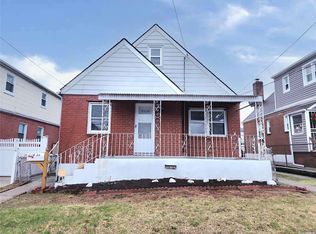 23836 116th Ave, Elmont, NY 11003