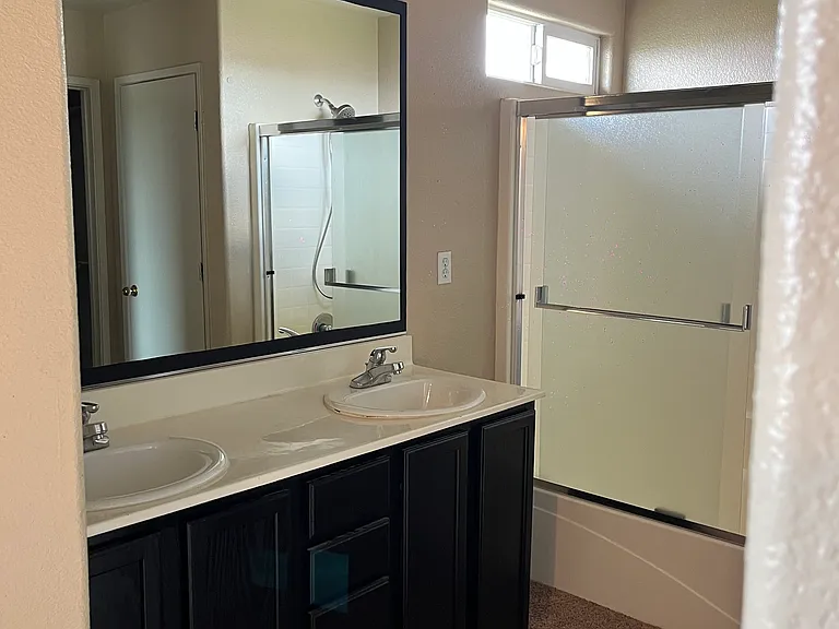6047 Dresden Way — Photo 20