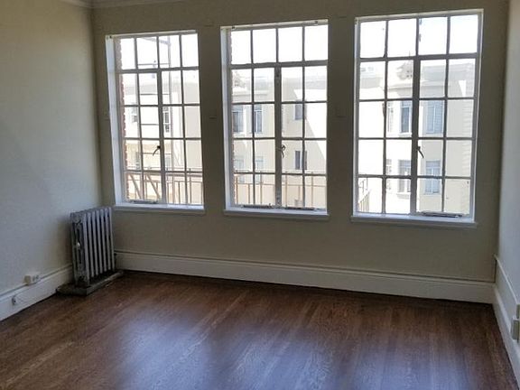 5th image of 179 Alhambra St APT 302