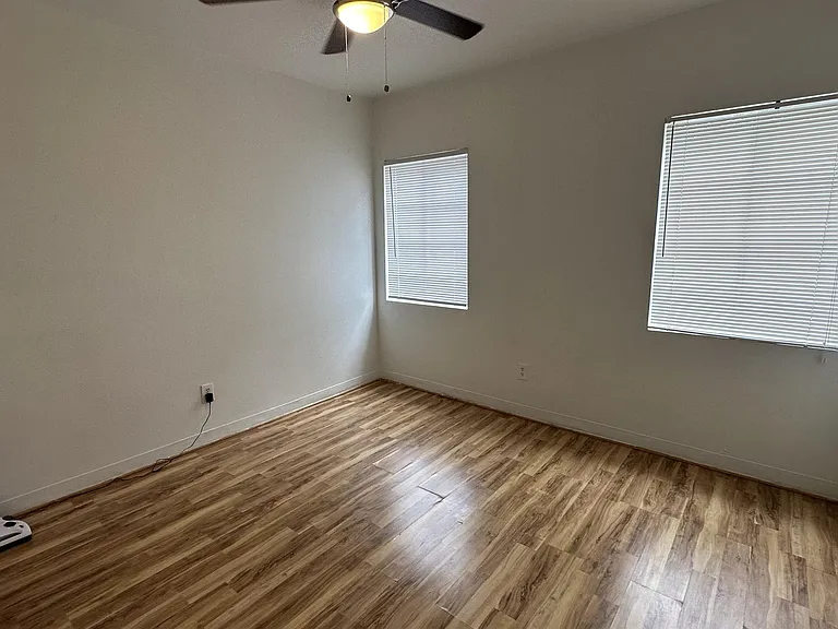 5603 Jackson St — Photo 10
