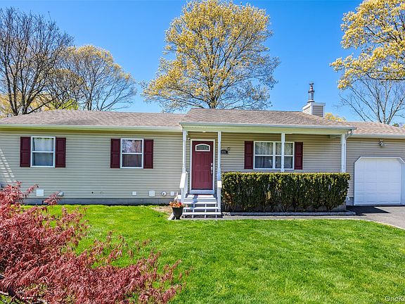 3rd image of 405 Puritan Drive