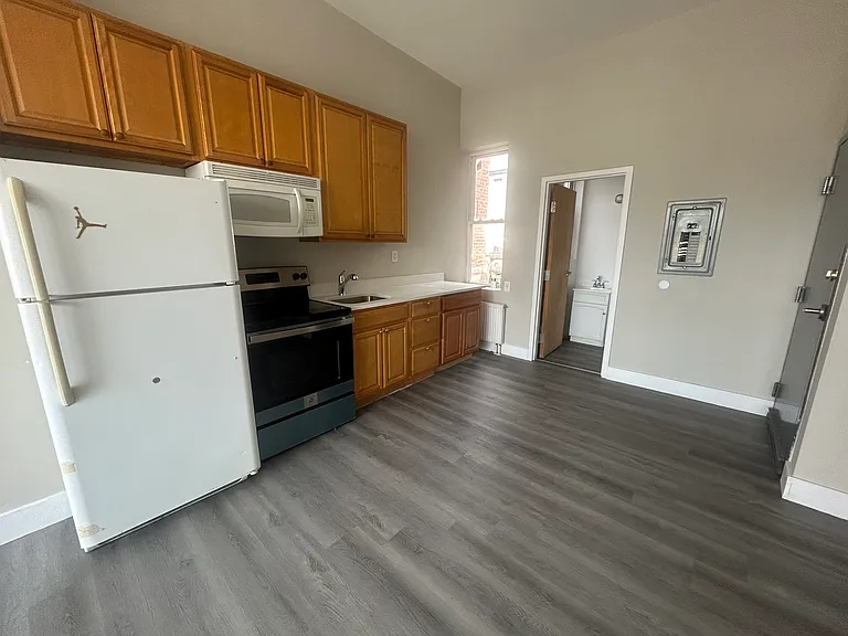 7329 W Chester Pike #2D — Photo 9