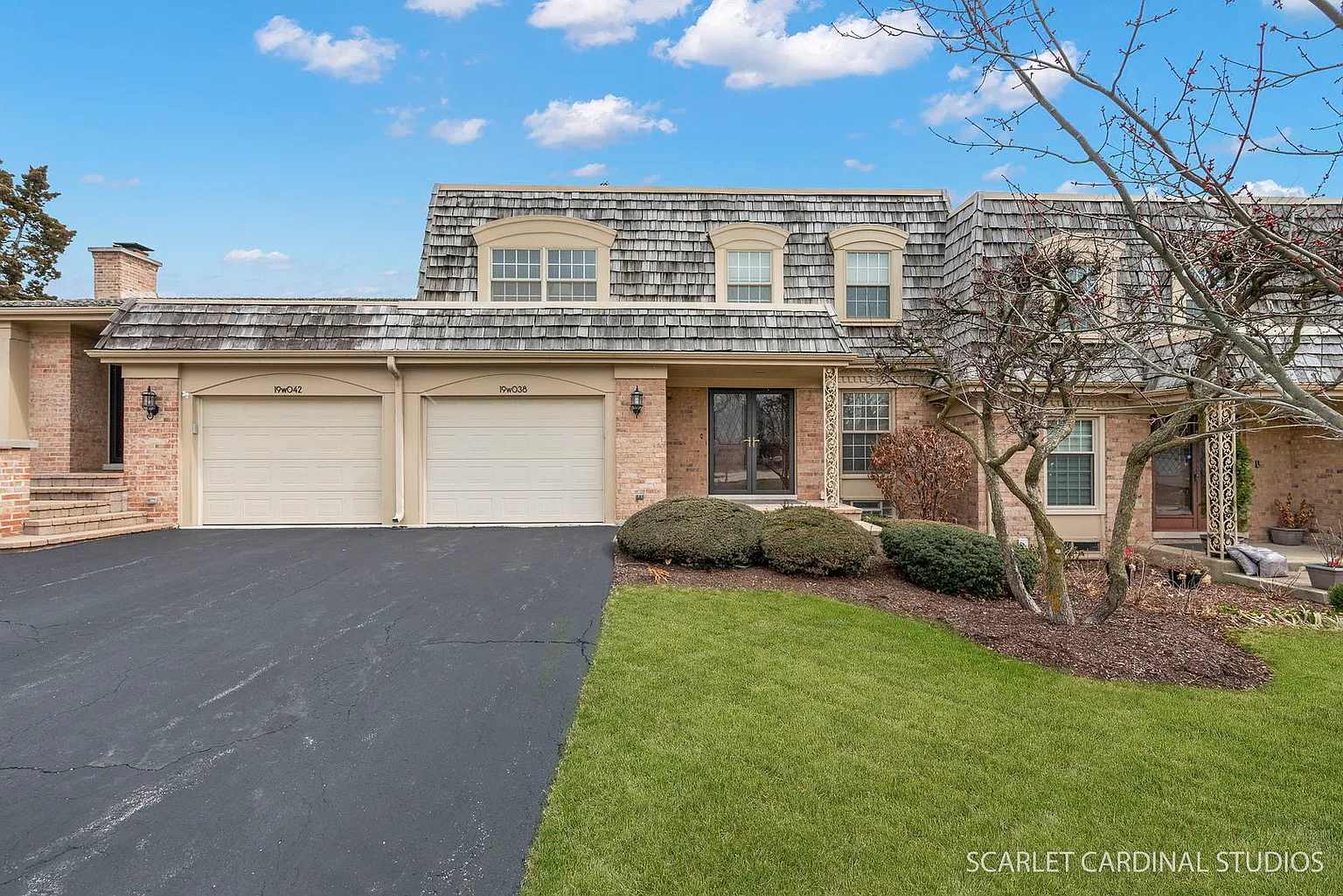19W038 Avenue Normandy E photo 1