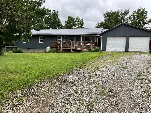 2217 Chenango Rd, Wakeman, OH 44889