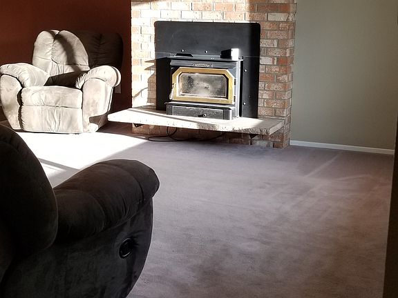 5th image of 19907 Birch Way #A