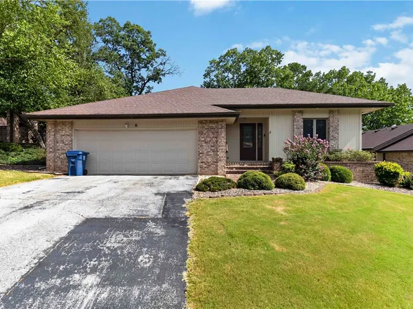 6 Teresa Dr, Bella Vista, AR 72715