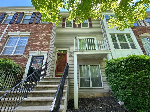 214 Sapphire Ln