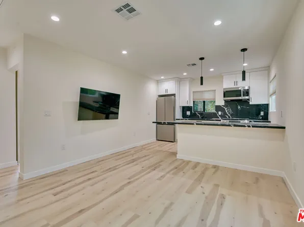 843 Westbourne Dr, West Hollywood, CA