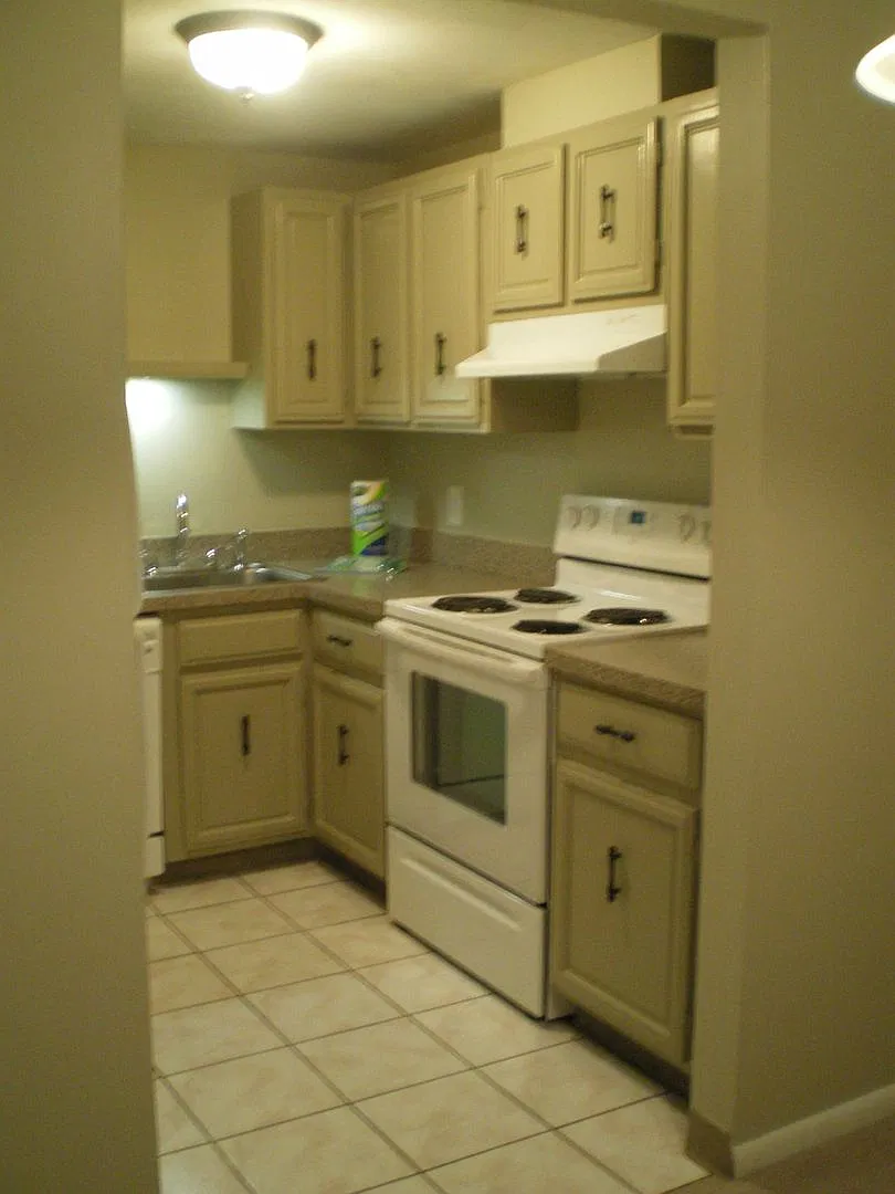 Winkworth Apartment Homes — Photo 4