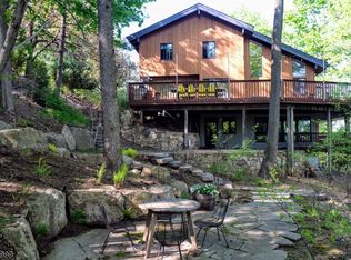 117 Lloyd Rd, Montclair, NJ 07042