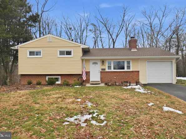 6810 Mayo Ct, Springfield, VA 22150