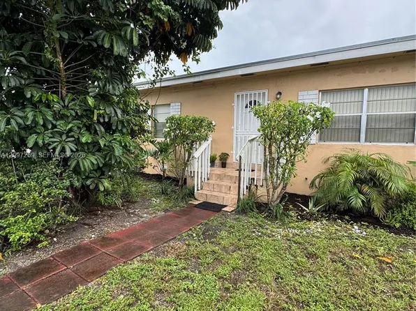 258 E 46th St, Hialeah, FL 33013
