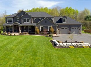 4362 Oak Orchard Rd, Clay, NY 13041