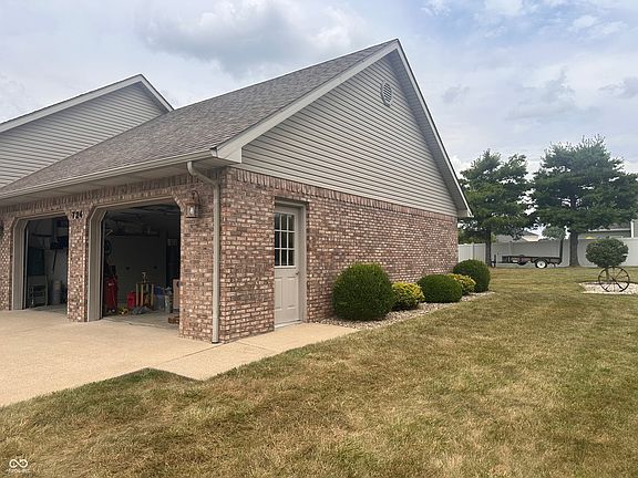 5th image of 724 S Kieran Dr