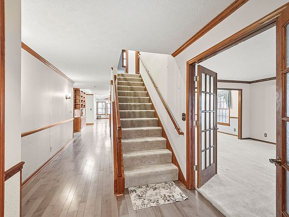 4th image of 1314 Castle Dr
