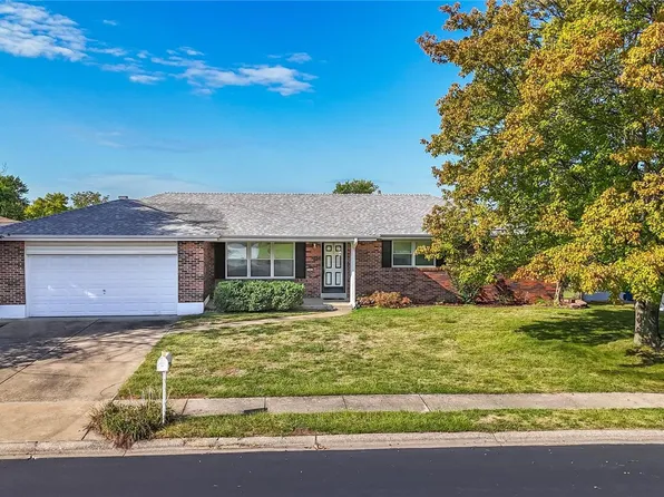 3121 Kister Dr, Saint Charles, MO 63301