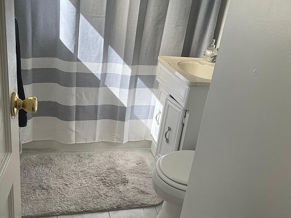 3rd image of 8808 Burton St #1