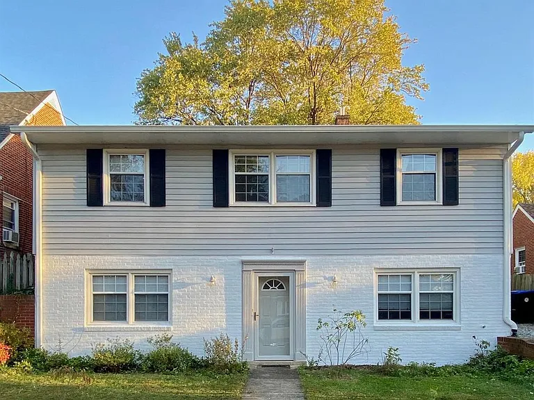 1316 Rowe St #A — Photo 1