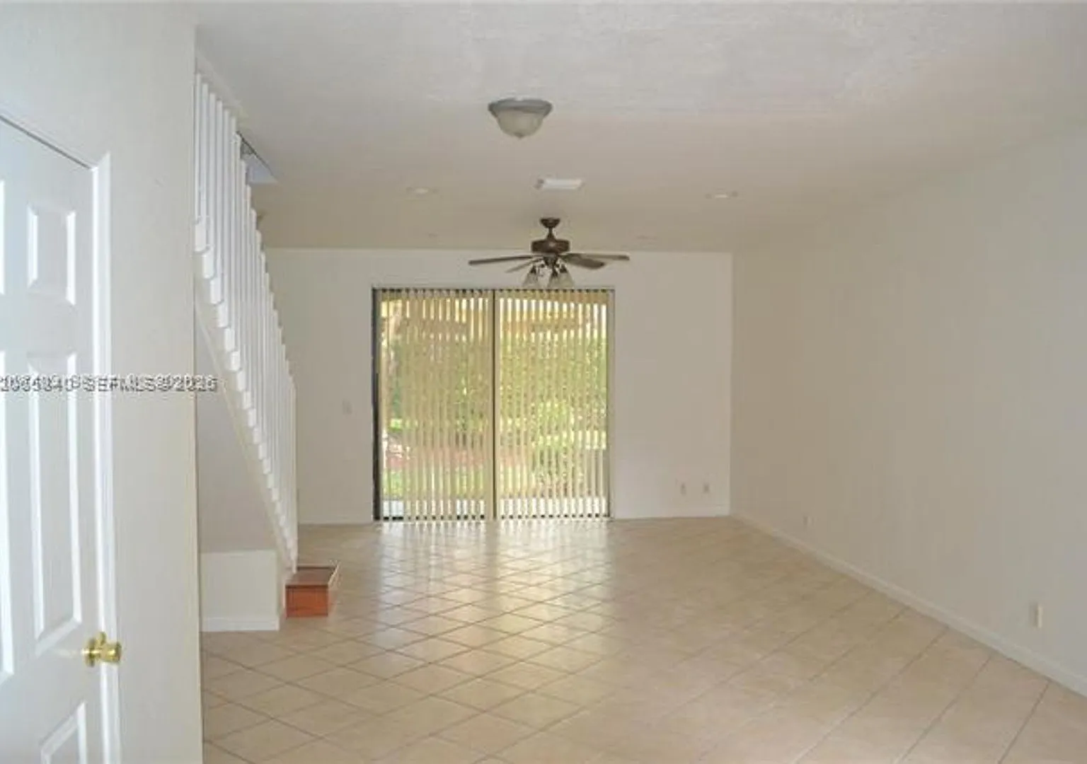 3973 Orange Tree Ln th 3973, Weston, FL 33332 — Photo 4
