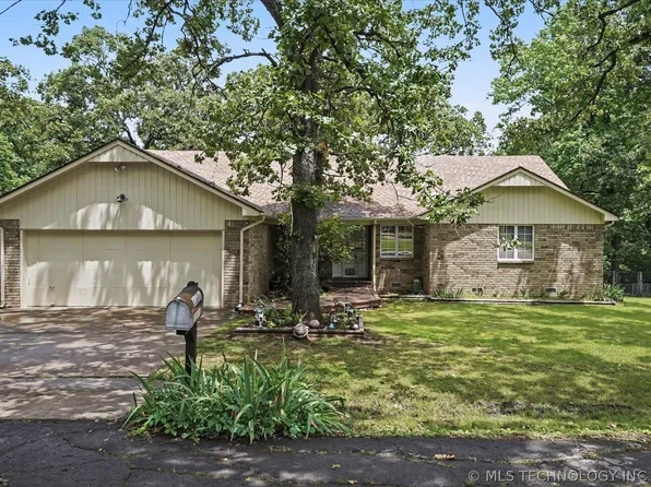 33591 Oak Park Dr, Wagoner, OK 74467