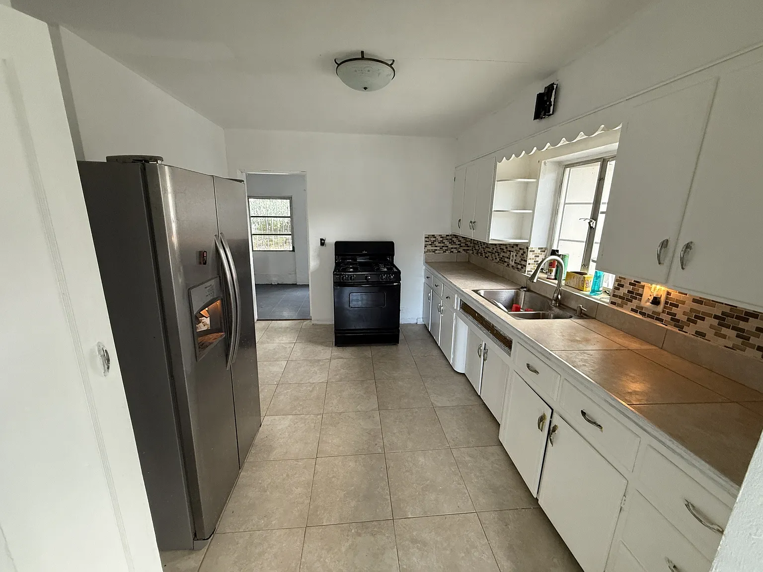 1330 Kasim Street - 1 — Photo 2
