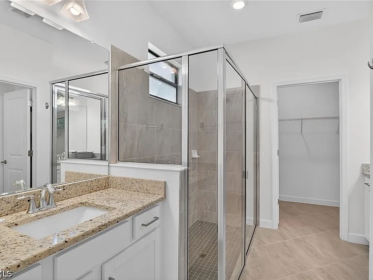 14001 Hunter Oak Dr — Photo 17