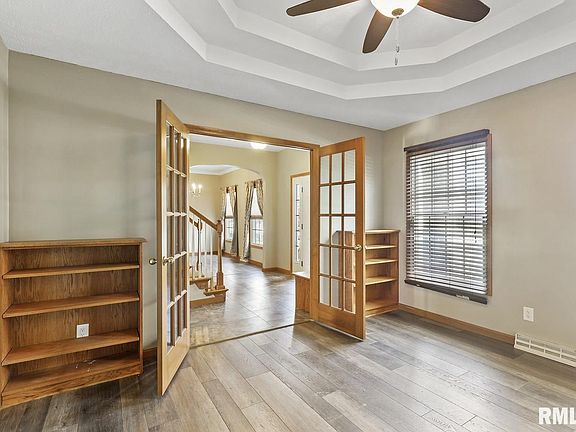 5th image of 600 Wind Meadow Dr