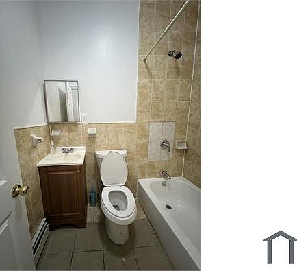 5th image of 2153 Belmont Ave #2
