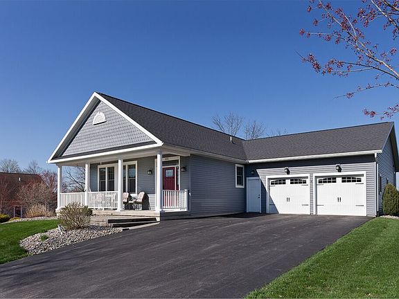 2nd image of 401 Donnelly St