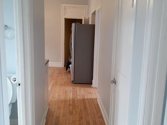 5th image of 5514 S Sawyer Ave #2
