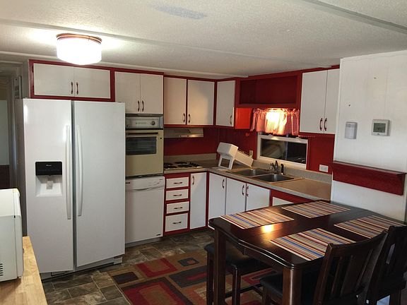 3rd image of 442 N Pinyon Dr