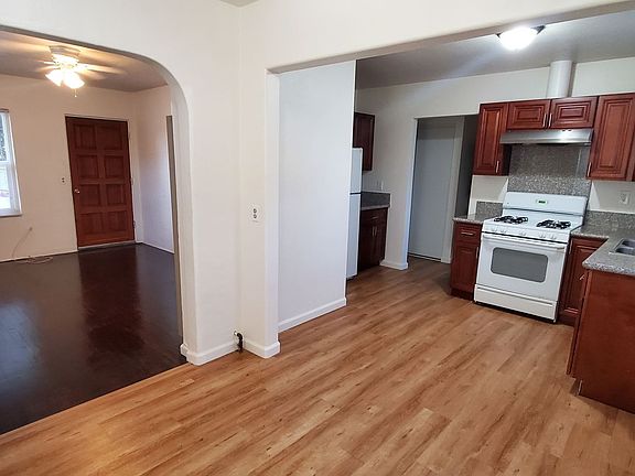 4th image of 682 E Main St #Main82-1