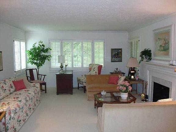 5th image of 5204 Greenwillow Ct
