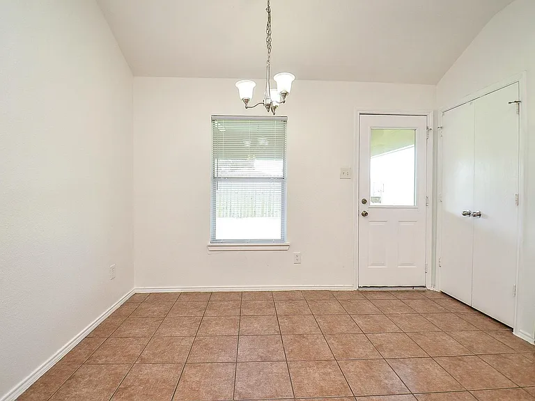 18142 Sorrell Oaks Ln — Photo 12