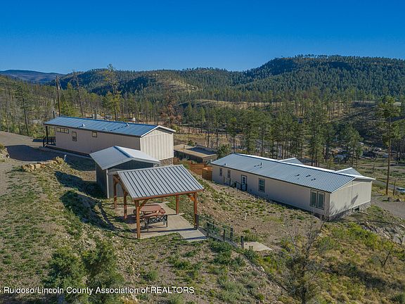 2nd image of 556 Gavilan Canyon Rd