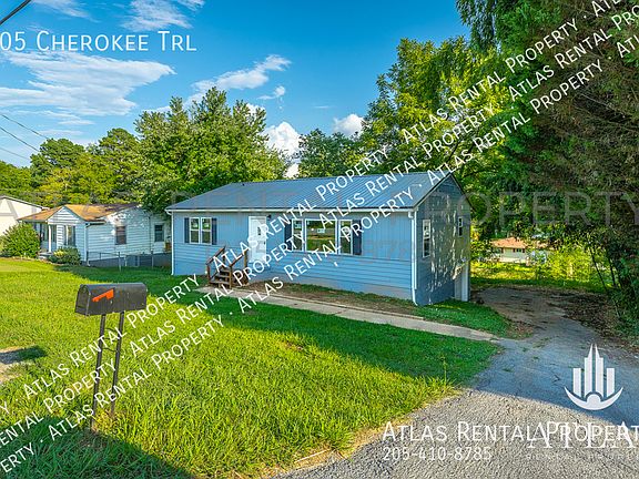 3rd image of 805 Cherokee Trl