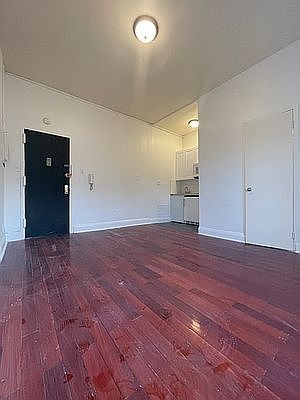 1st image of 356 Greene Ave #8