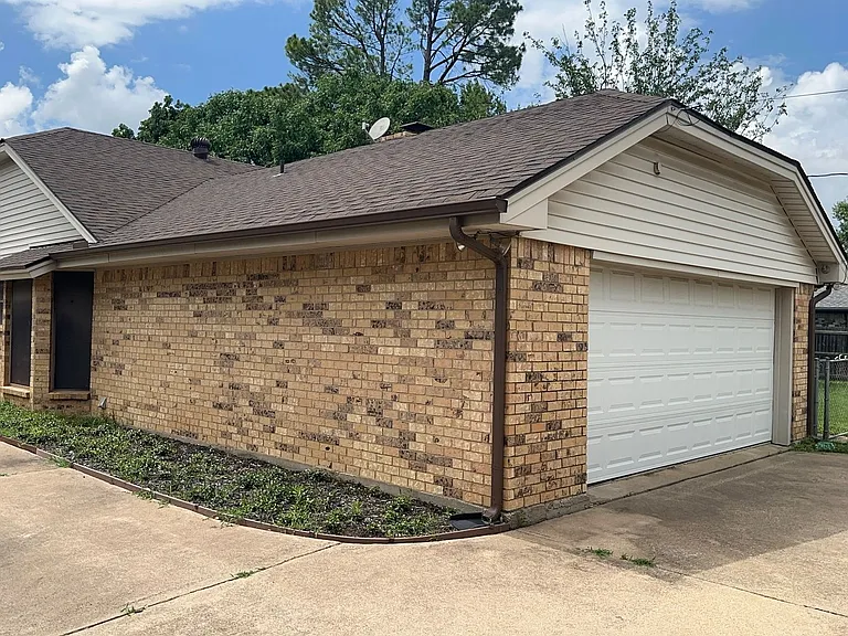 4008 Alava Dr — Photo 25