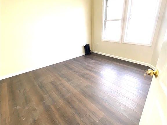 3rd image of 4616 Matilda Ave