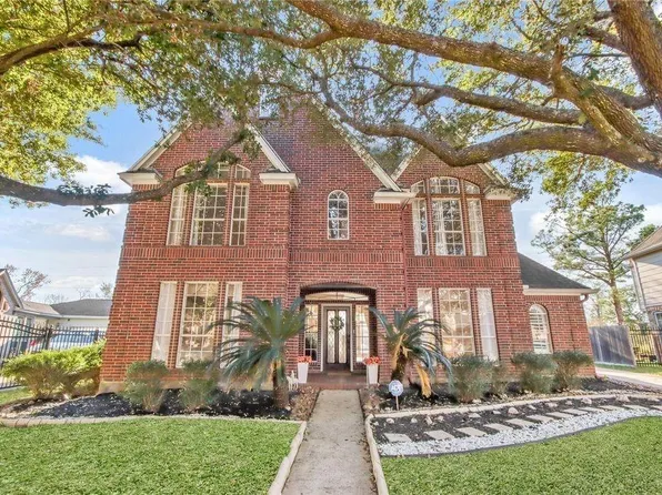 8411 Rockford Hall Dr, Spring, TX 77379