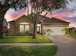 2202 Winchester Lk, Rosenberg, TX 77471
