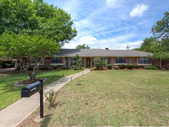 2nd image of 451 Medina Dr
