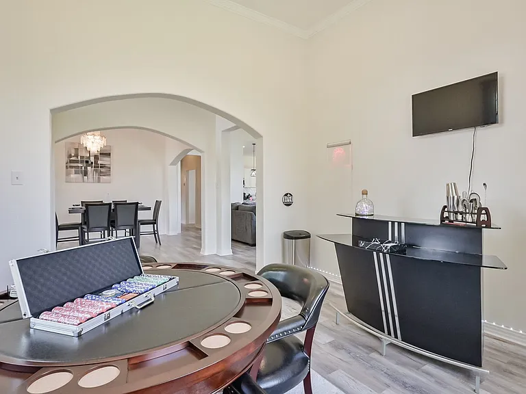 2735 Water Oak Dr — Photo 7