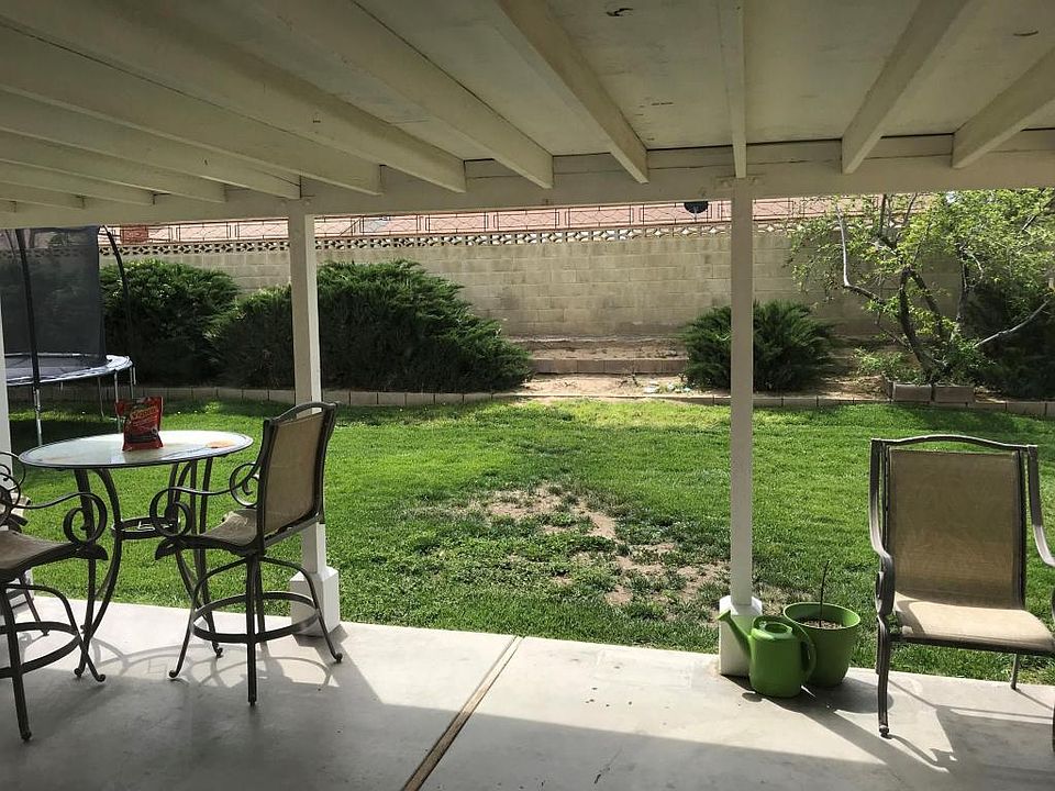 2nd image of 3136 Larwood Dr