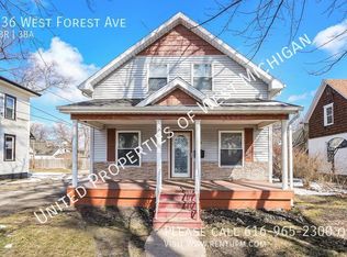 236 W Forest Ave, Muskegon, MI