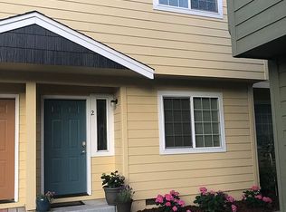 2030 Brookhurst St APT 2, Medford, OR 97504