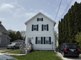 1020 S 15th St, Manitowoc, WI 54220